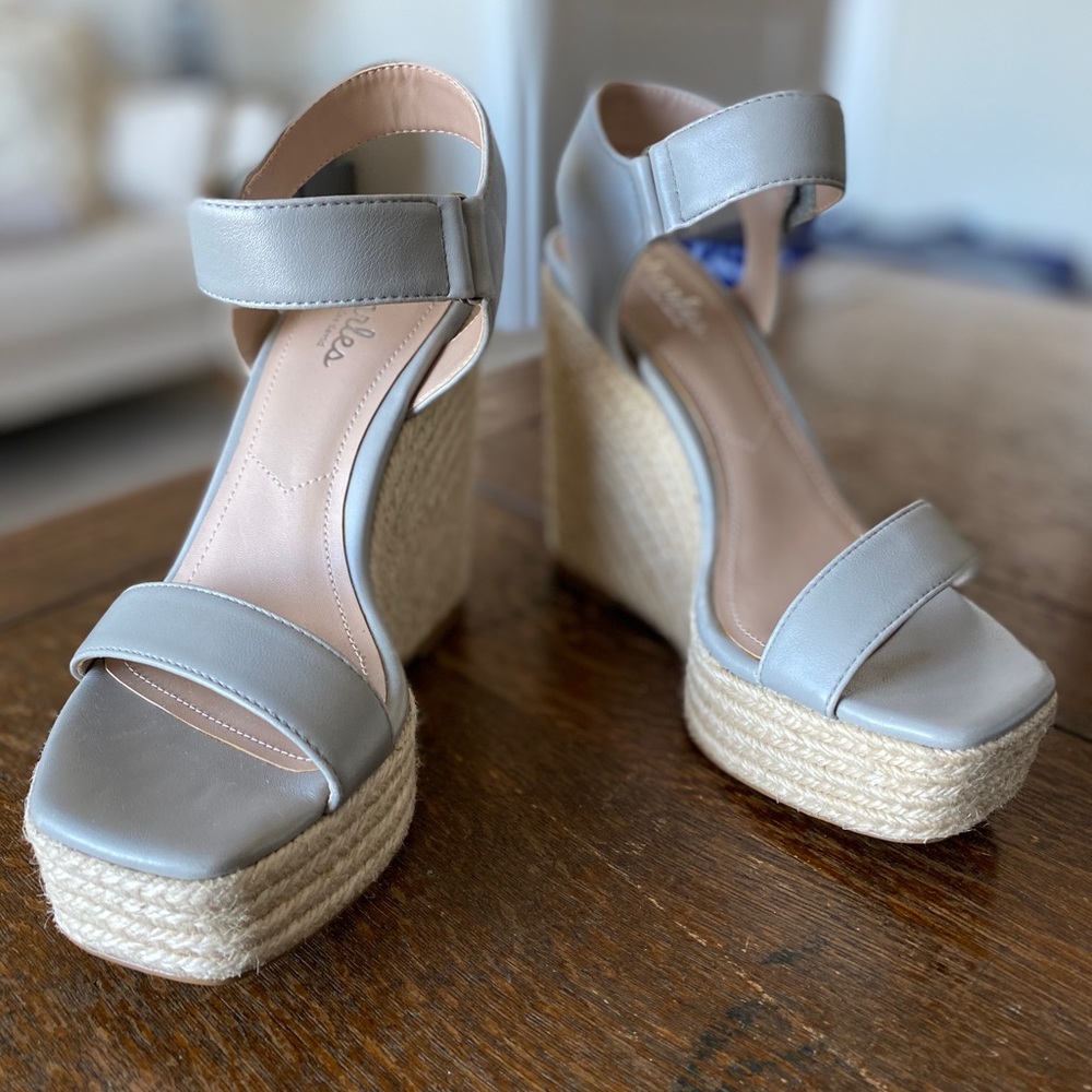 Grey wedges, NWT